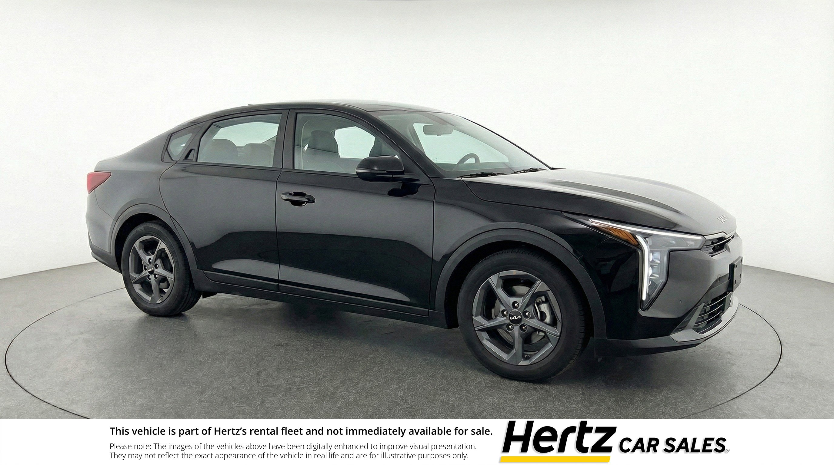 Used 2025 Kia K4 LXS image 1