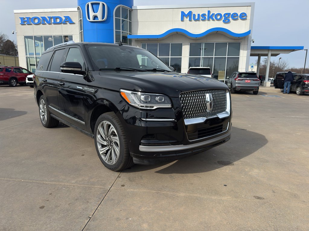 Used 2024 Lincoln Navigator Reserve image 26