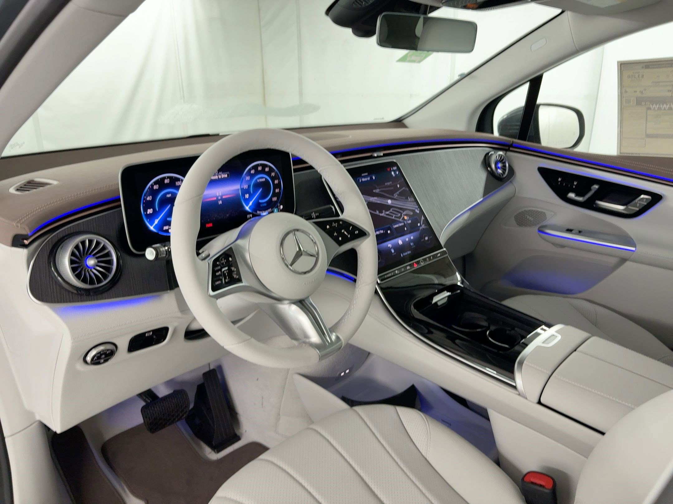 New 2026 Mercedes-Benz EQE 320+ SUV image 4