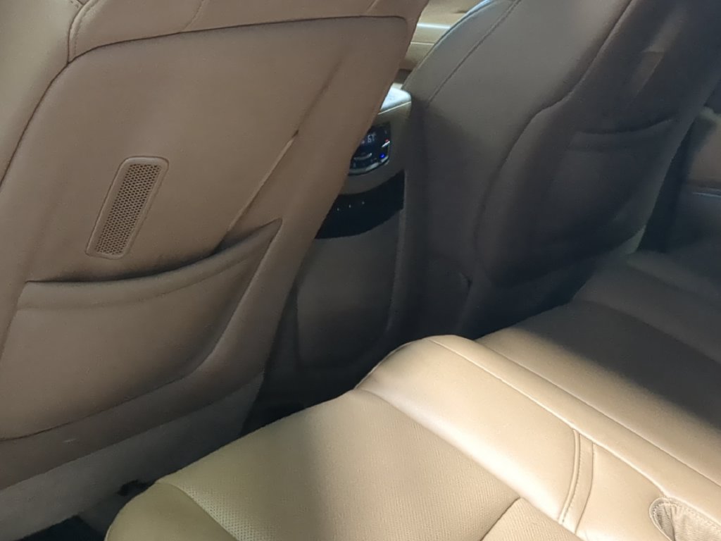 Used 2017 Cadillac Escalade Platinum AWD/4WD image 22