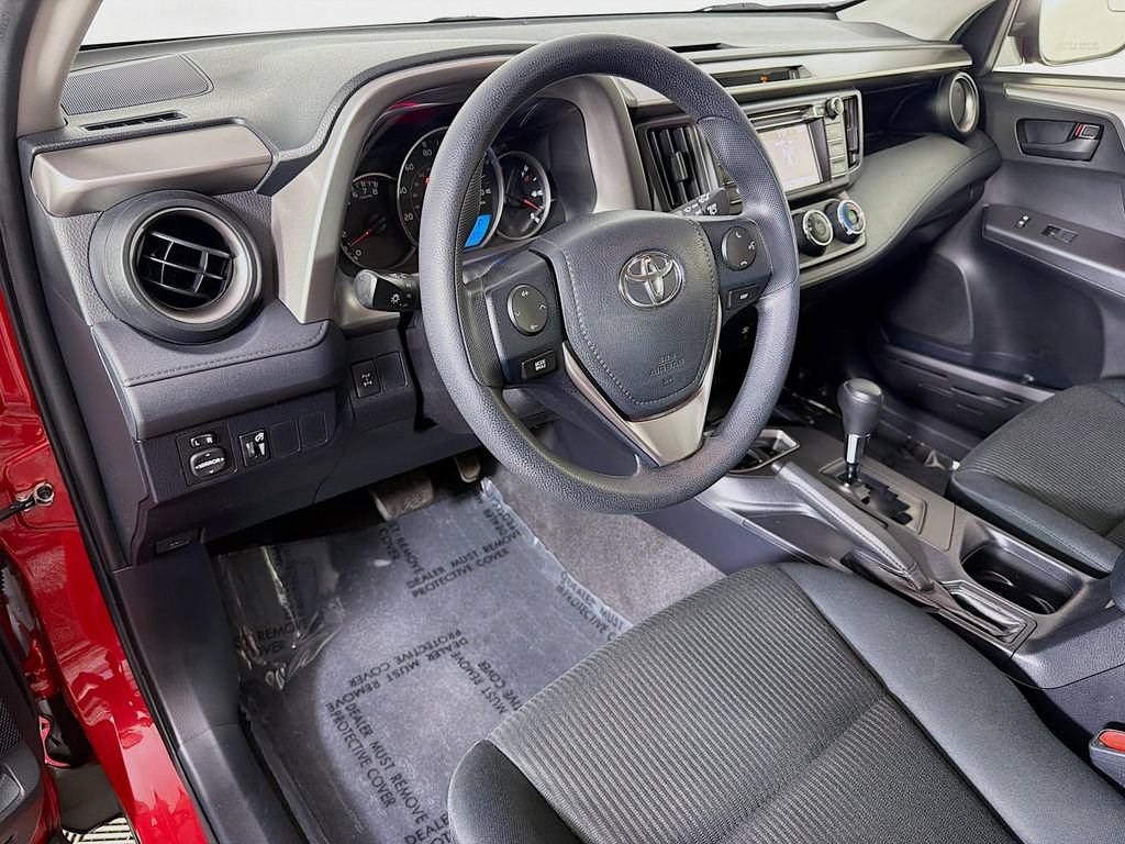 Used 2016 Toyota RAV4 LE AWD/4WD image 9