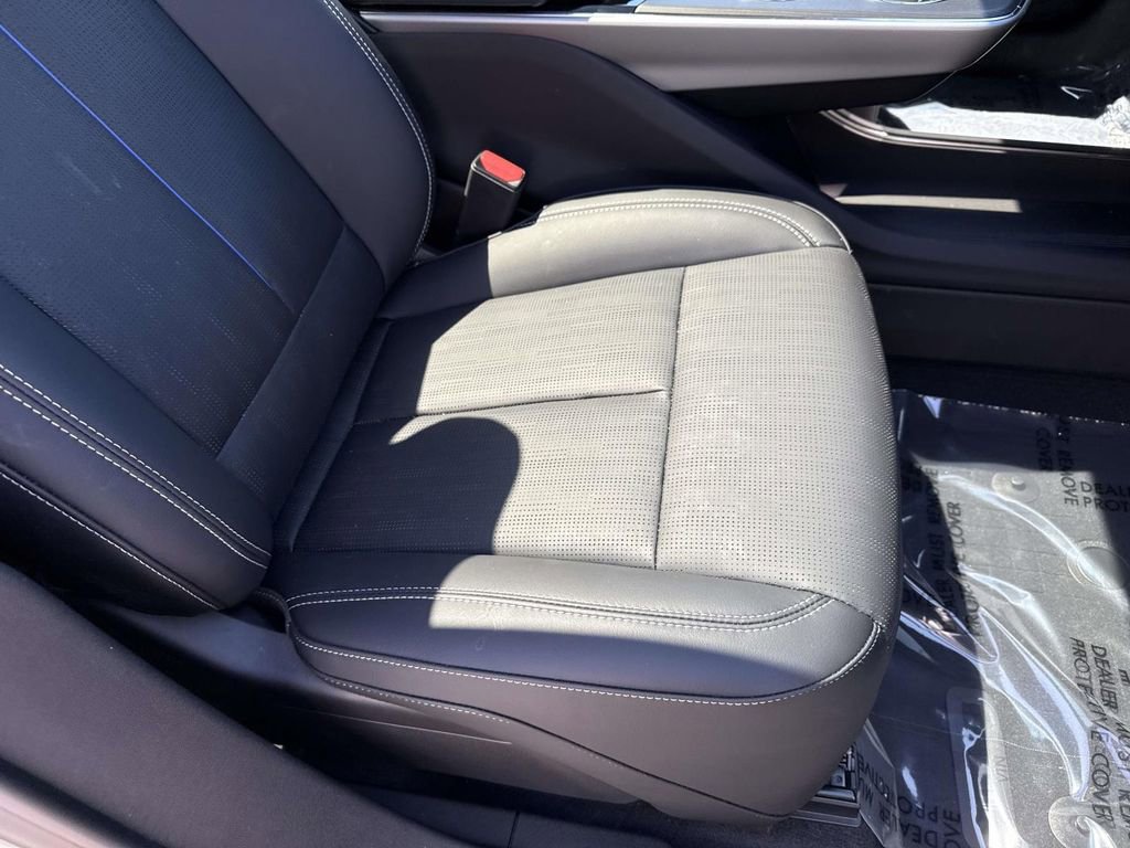 Certified 2025 Cadillac Lyriq Luxury w/ LPO, Floor Liner Package AWD/4WD image 28