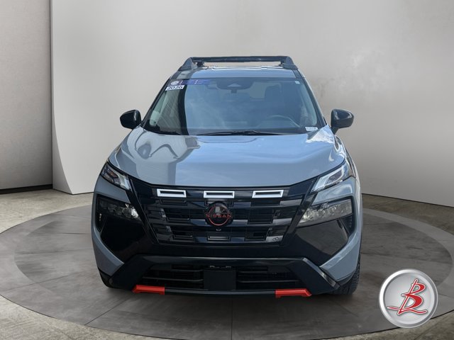 Used 2026 Nissan Rogue SV AWD/4WD image 2