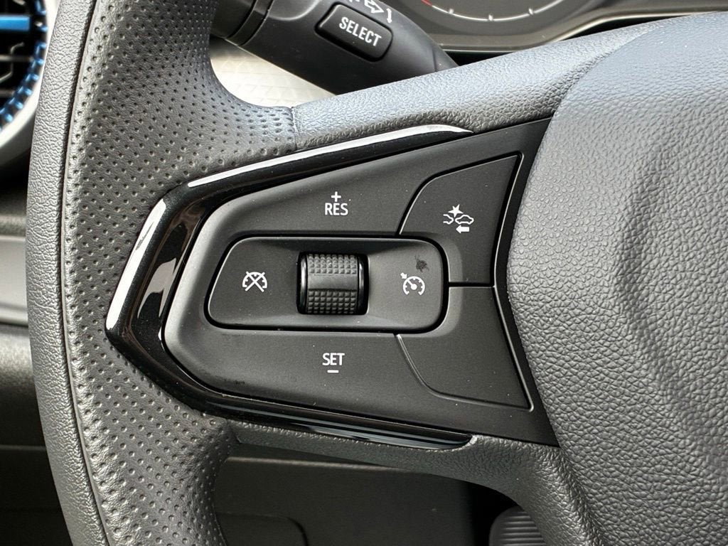 New 2026 Chevrolet Trax LS image 19