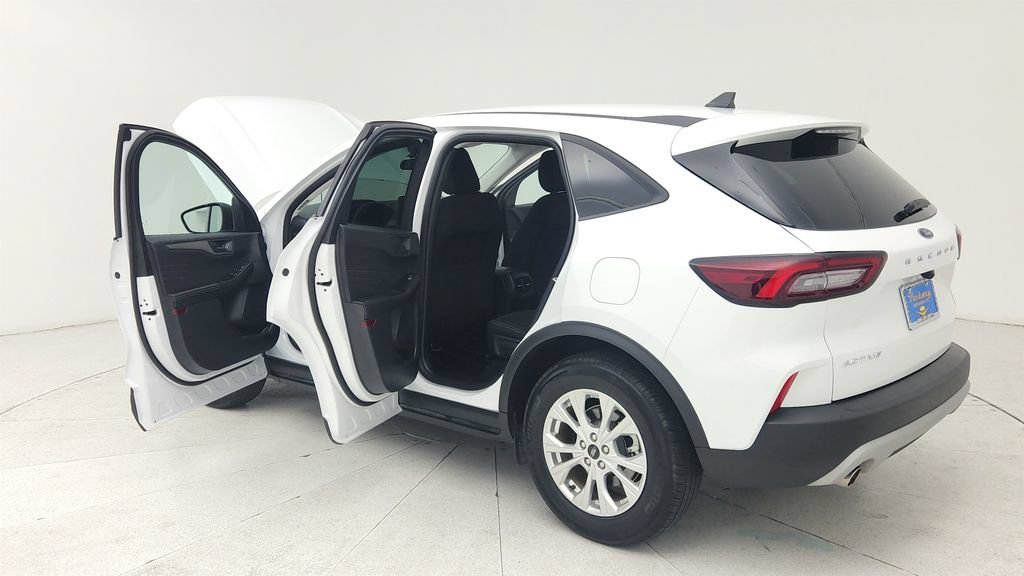 Used 2025 Ford Escape Active FWD image 11