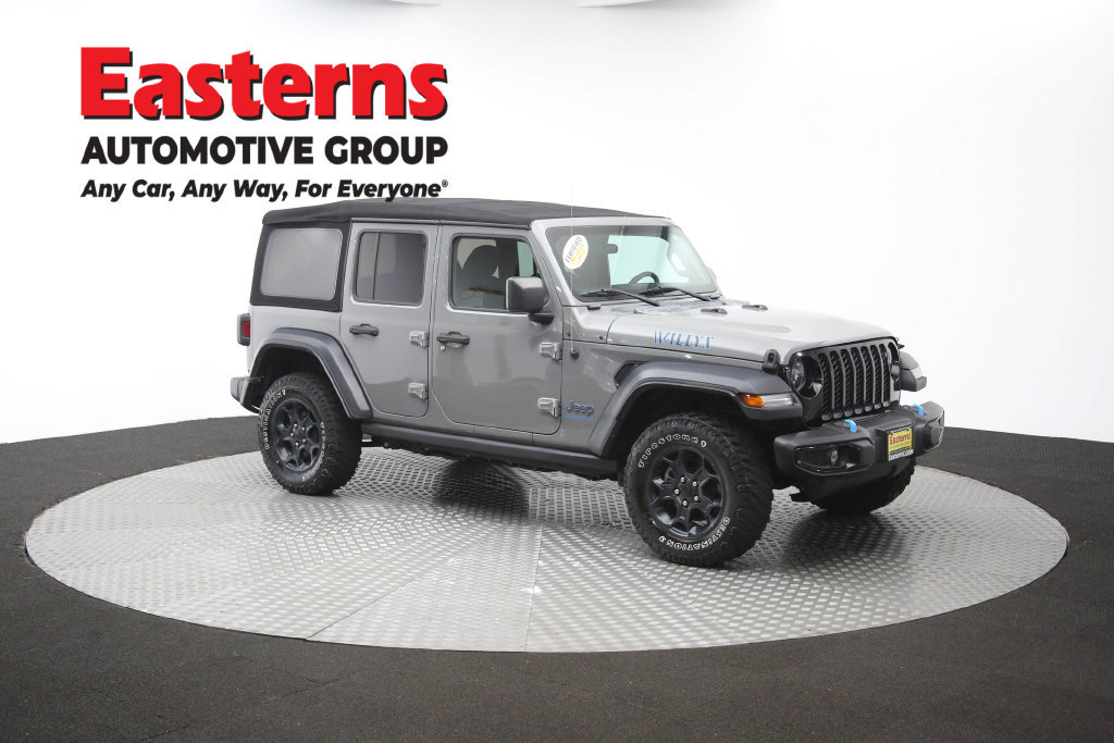 Used 2023 Jeep Wrangler Unlimited w/ Cold Weather Group AWD/4WD image 52