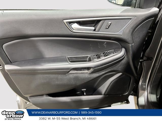 Used 2024 Ford Edge SE image 11