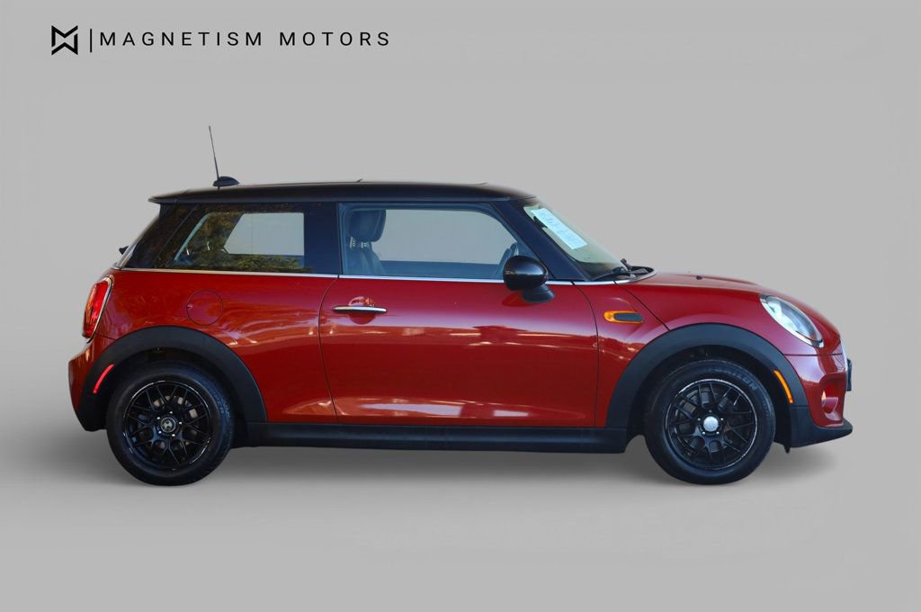 Used 2014 MINI Cooper 2-Door Hardtop image 3