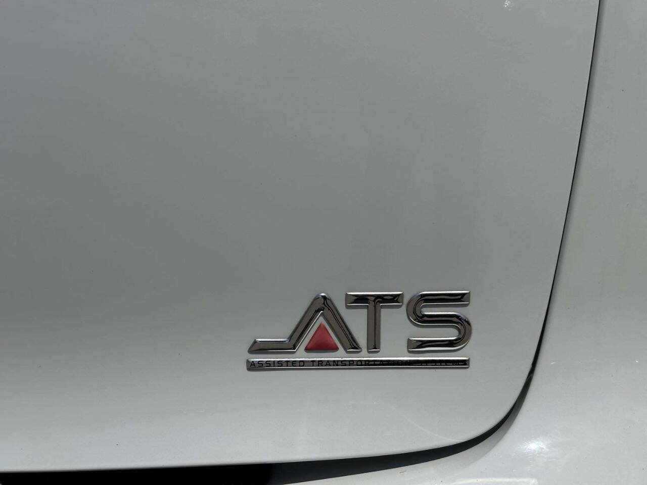 Used 2022 Chrysler Voyager LX FWD image 43