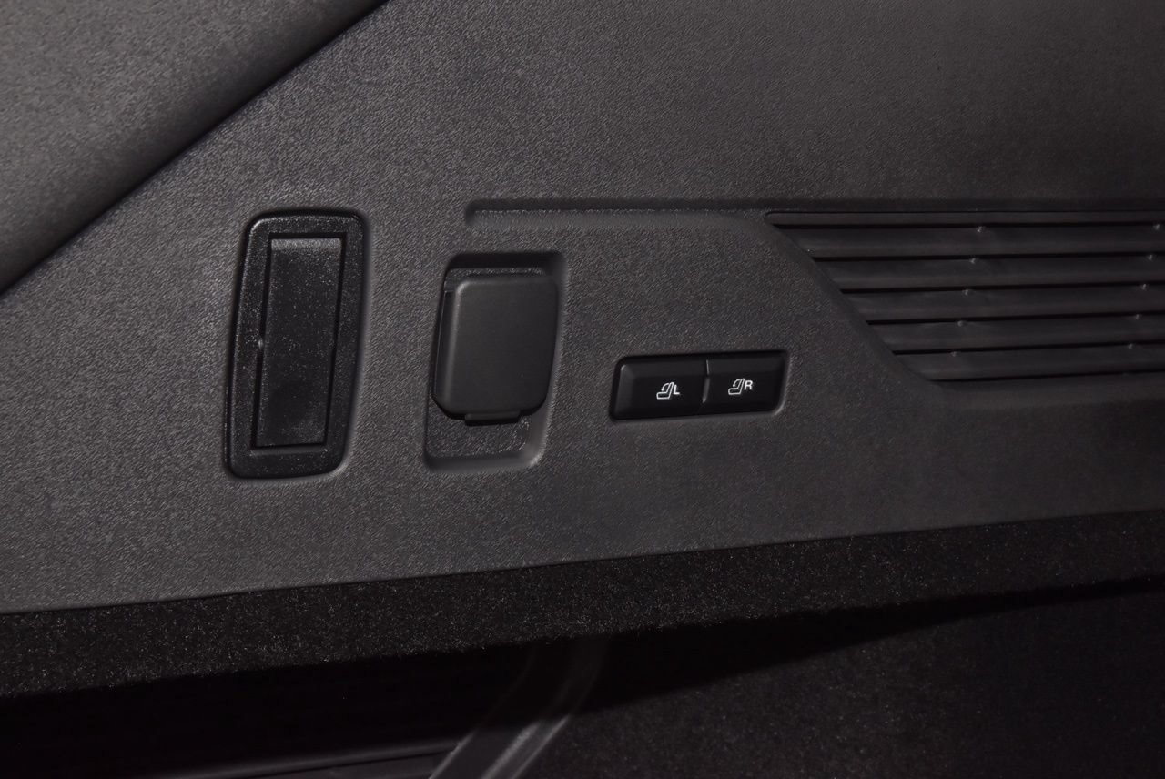 New 2026 Lincoln Nautilus Reserve AWD/4WD image 47