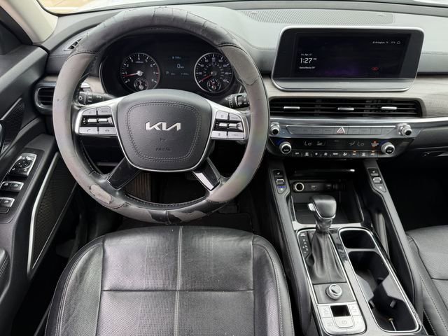 Used 2022 Kia Telluride EX image 11