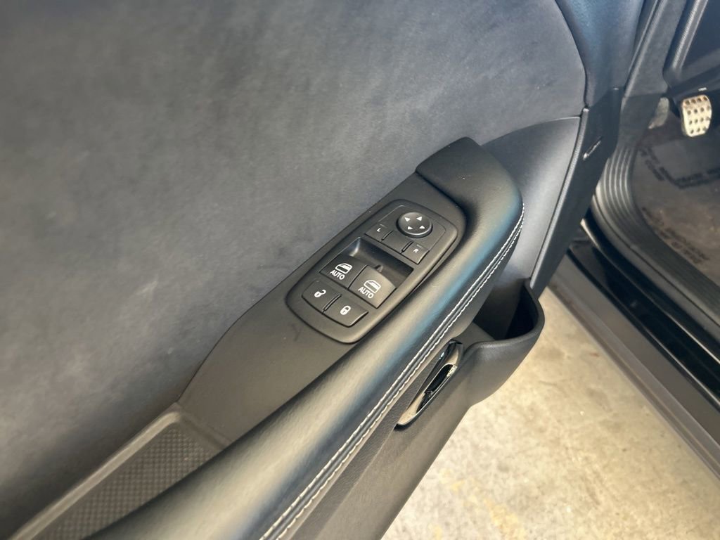 Used 2015 Dodge Challenger SRT Hellcat image 35