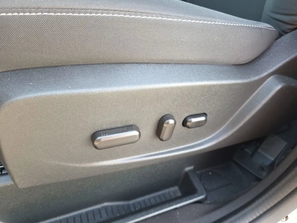 Used 2017 Ford C-MAX SE image 14