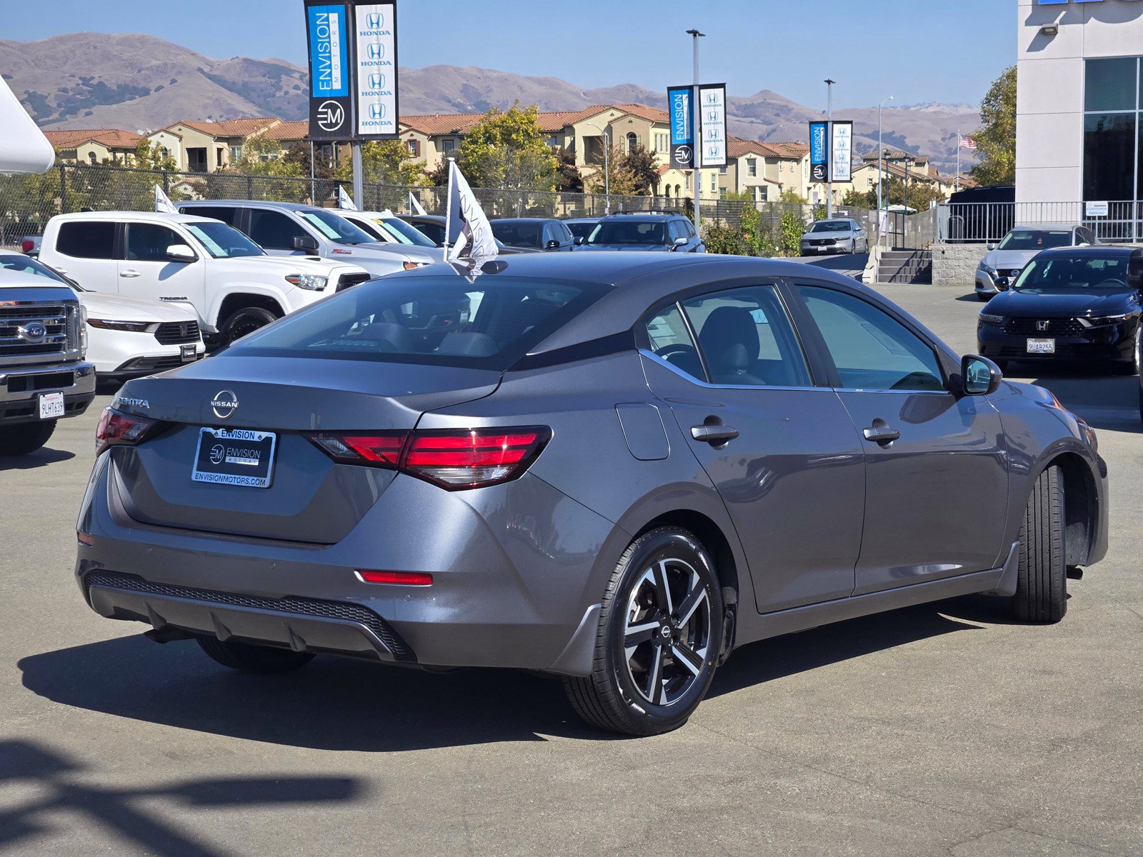 Used 2025 Nissan Sentra SV FWD image 7