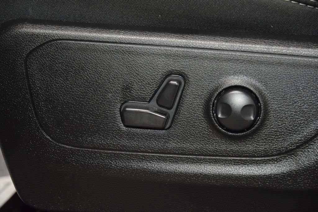 Used 2025 RAM 1500 Big Horn AWD/4WD image 29