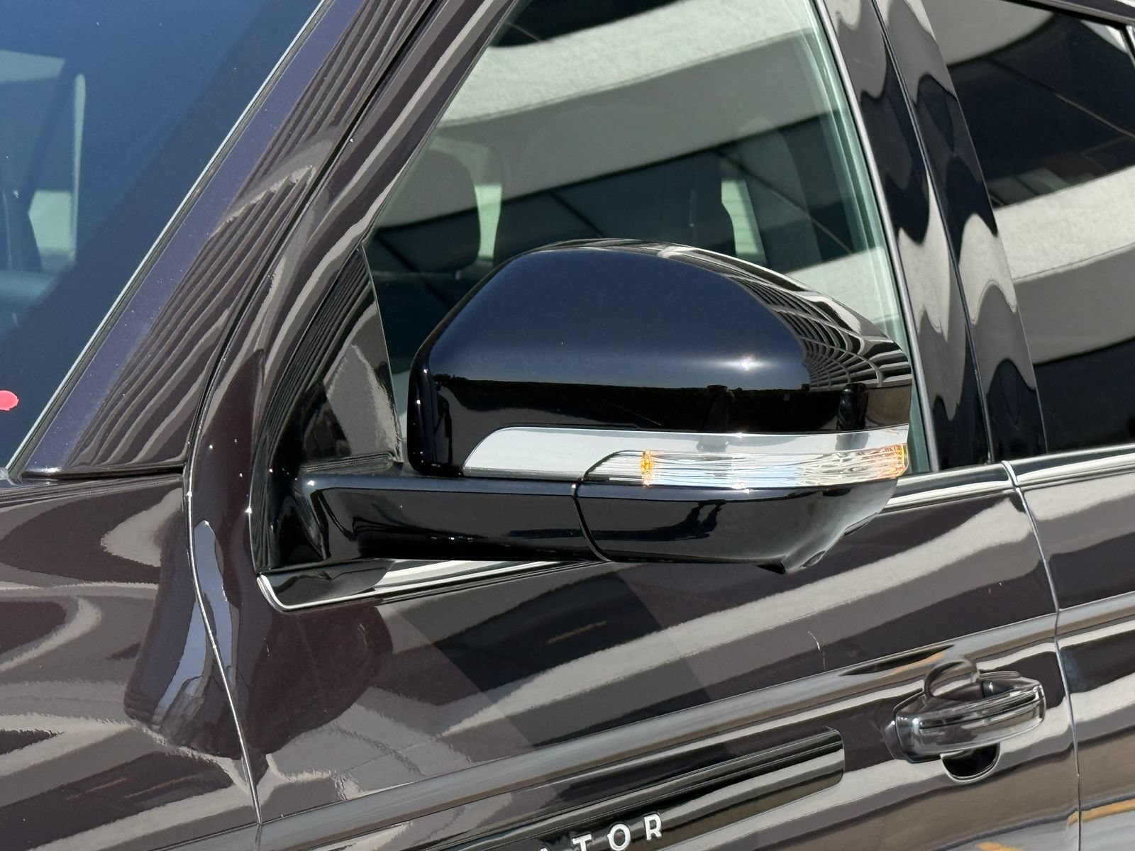 New 2026 Lincoln Navigator Black Label AWD/4WD image 9