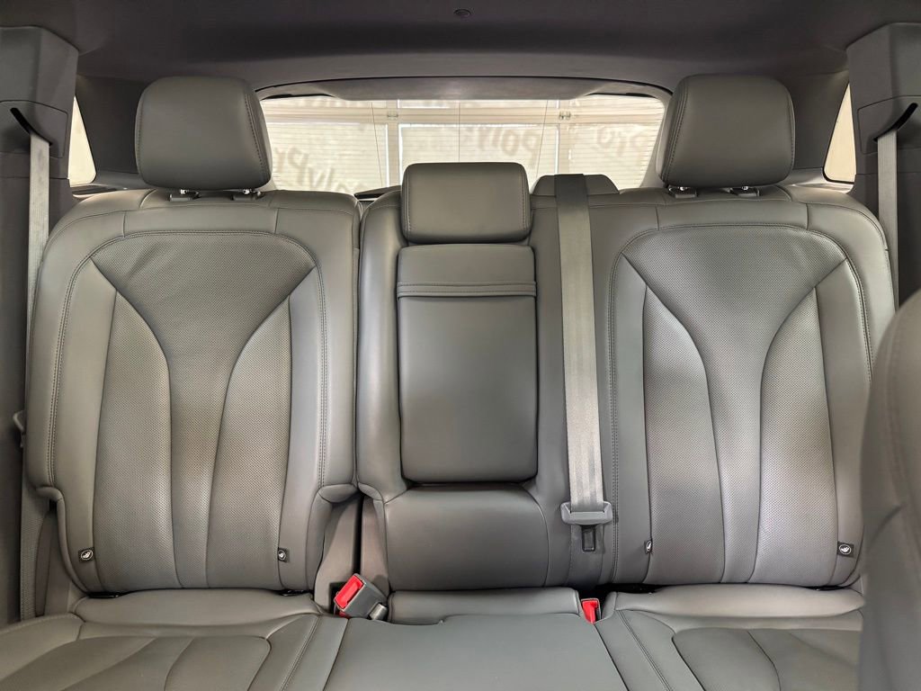 Used 2023 Lincoln Nautilus Reserve image 14