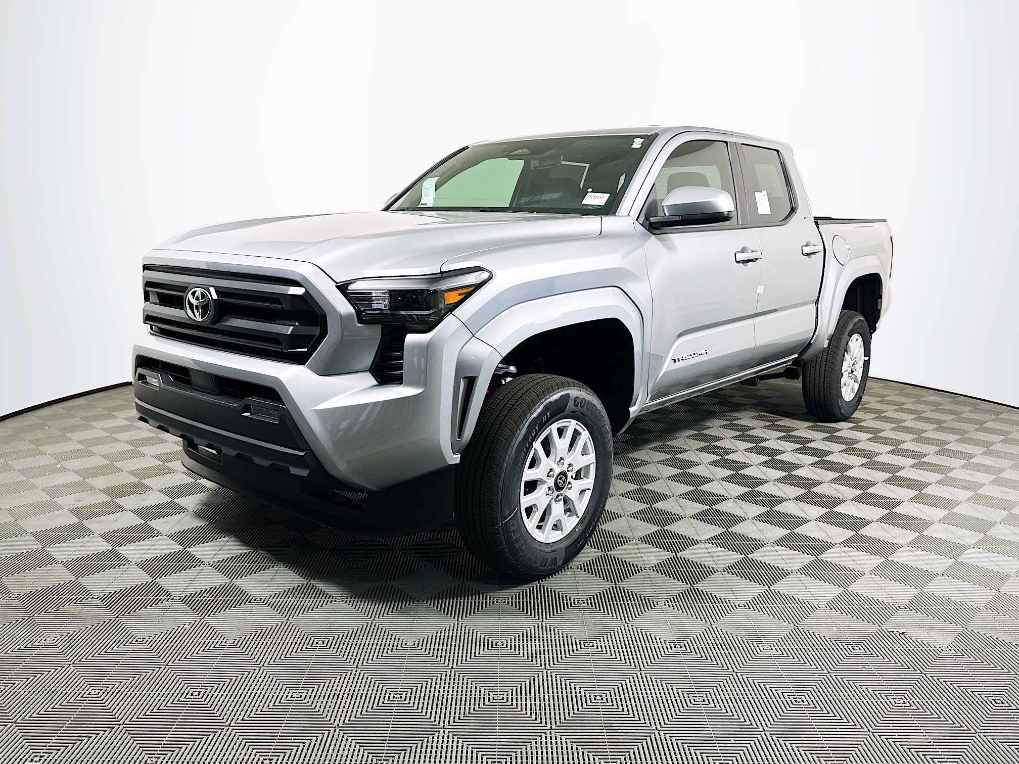 New 2026 Toyota Tacoma SR5 AWD/4WD image 4