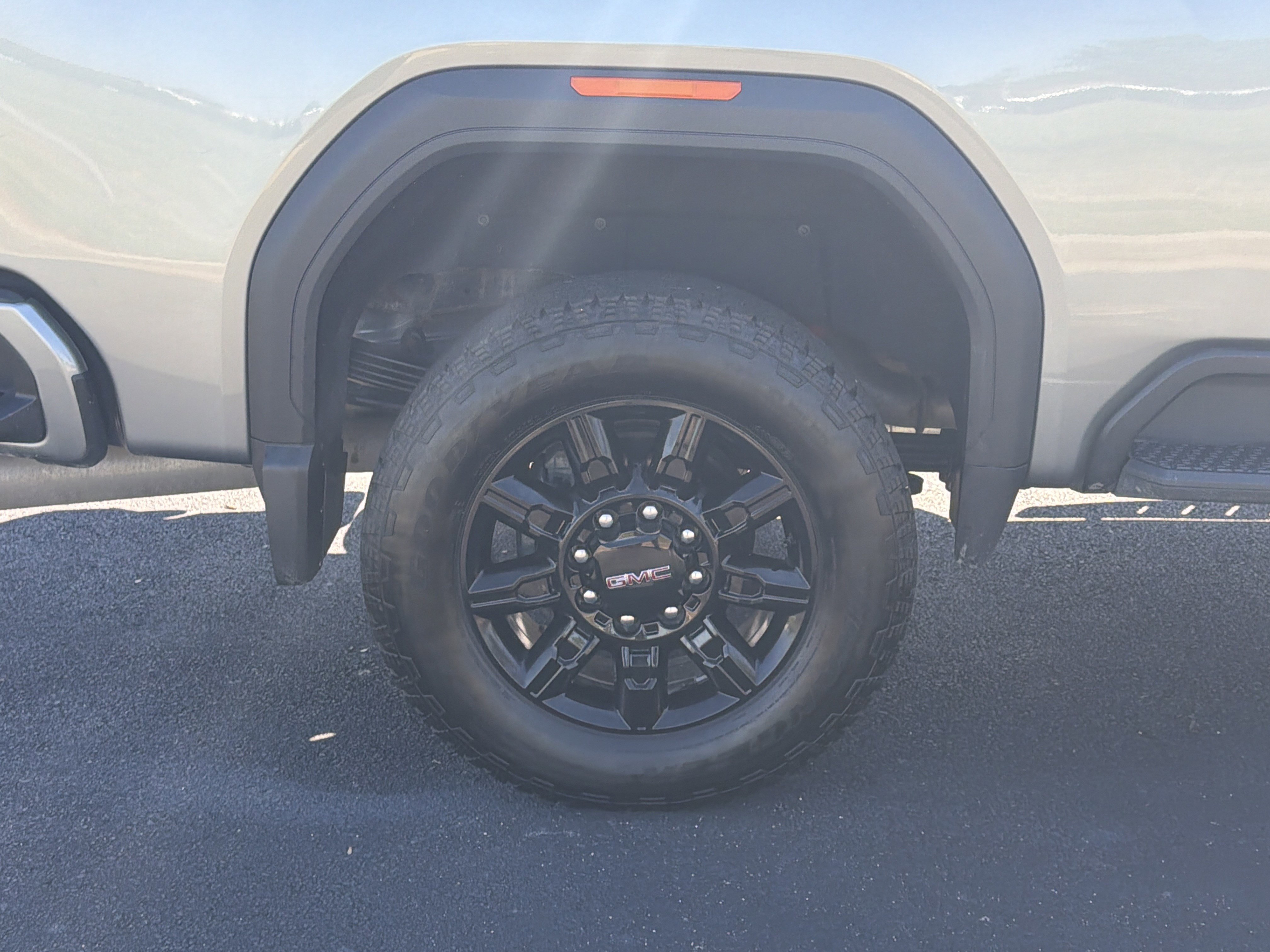 Used 2025 GMC Sierra 2500 AT4 w/ AT4 Premium Plus Package image 36