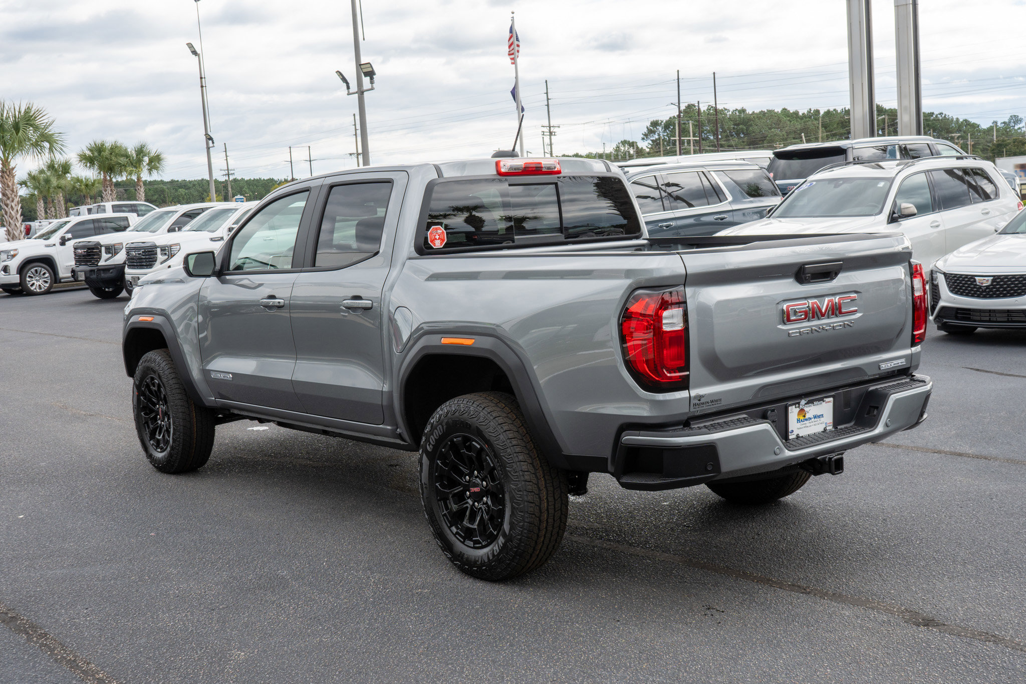 New 2026 GMC Canyon Elevation w/ Convenience Package image 5