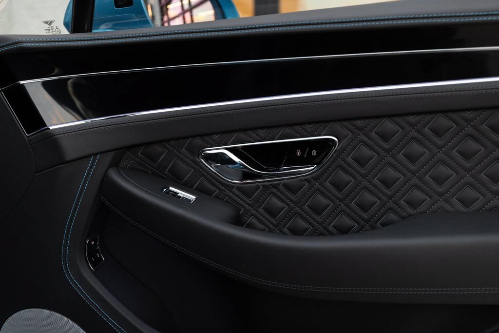 Certified 2022 Bentley Continental GT AWD/4WD image 40