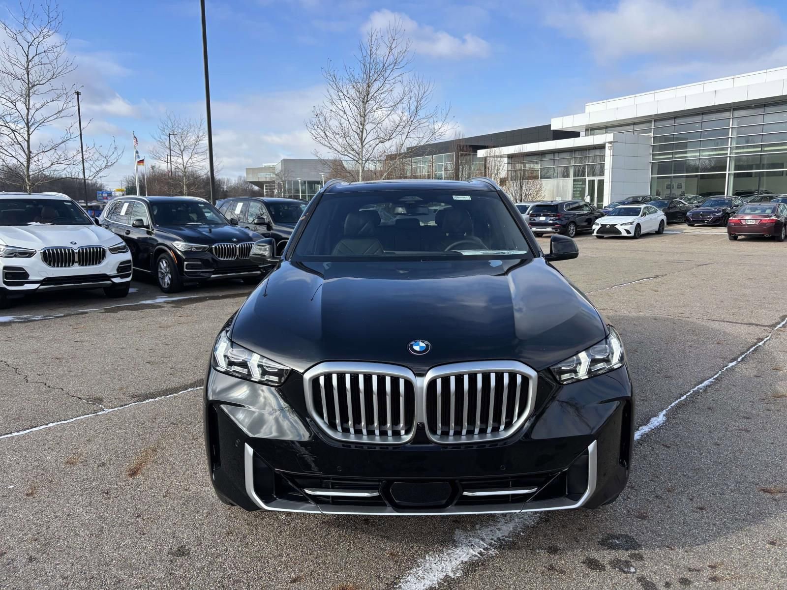 New 2026 BMW X5 xDrive40i w/ Climate Comfort Package image 2