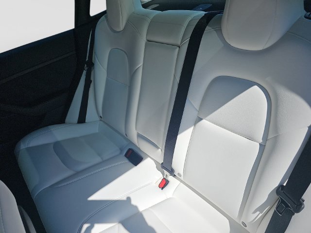 Used 2022 Tesla Model 3 Long Range AWD/4WD image 14