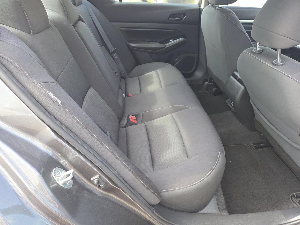 Used 2023 Nissan Altima 2.5 SV FWD image 15
