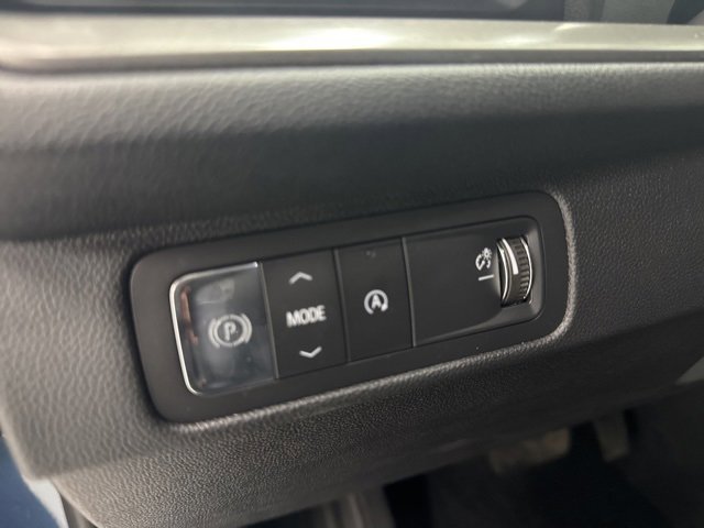 New 2026 Chevrolet Traverse LT w/ Sun and Wheel Package image 11