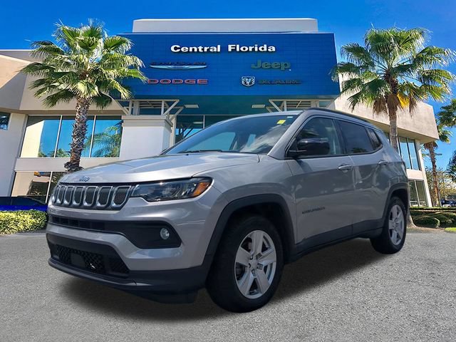 Used 2022 Jeep Compass Latitude FWD image 9
