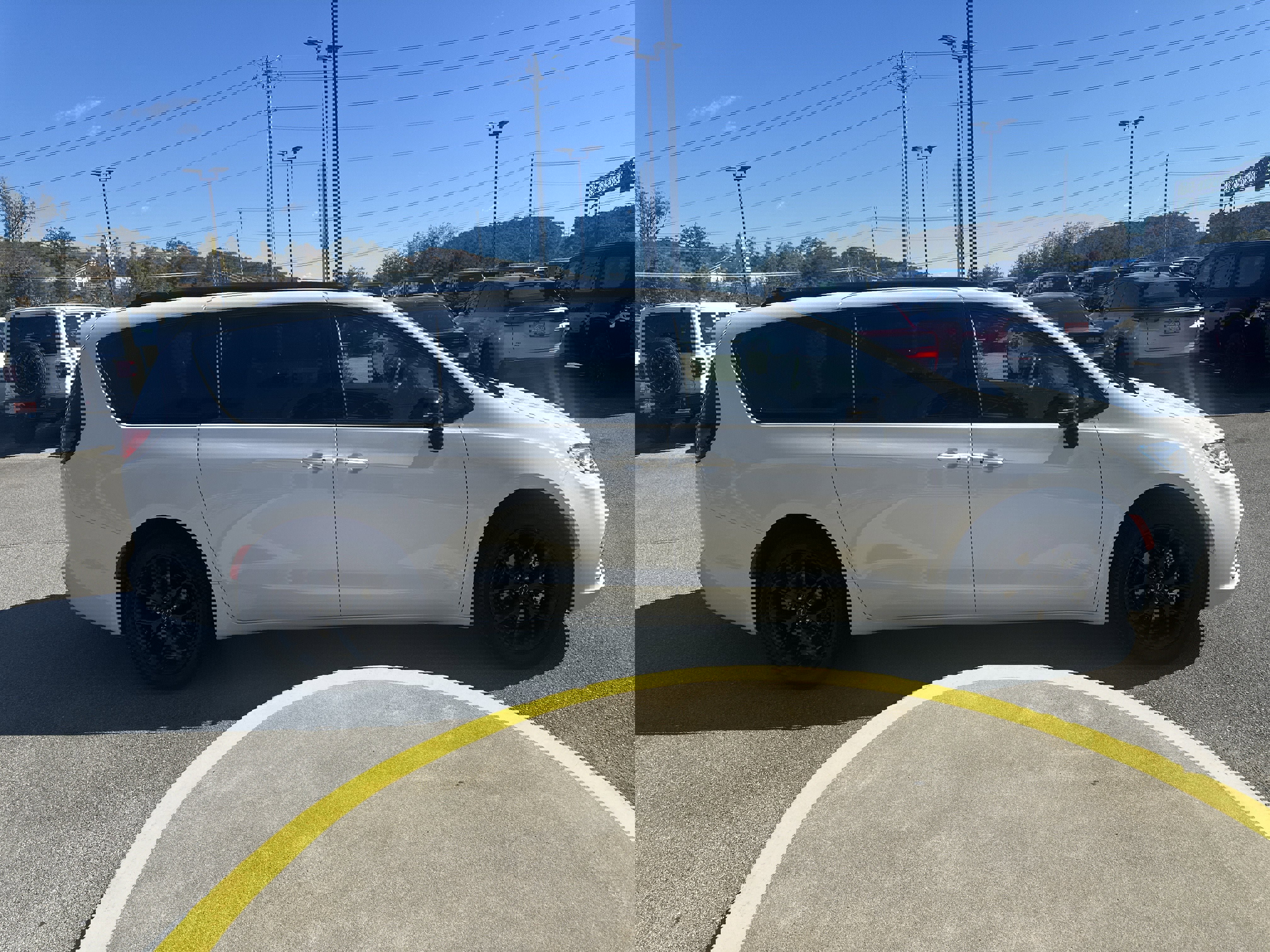 New 2026 Chrysler Pacifica Limited w/ S Appearance Package image 6