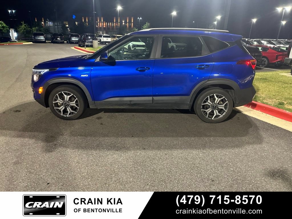 Used 2023 Kia Seltos EX AWD/4WD image 3