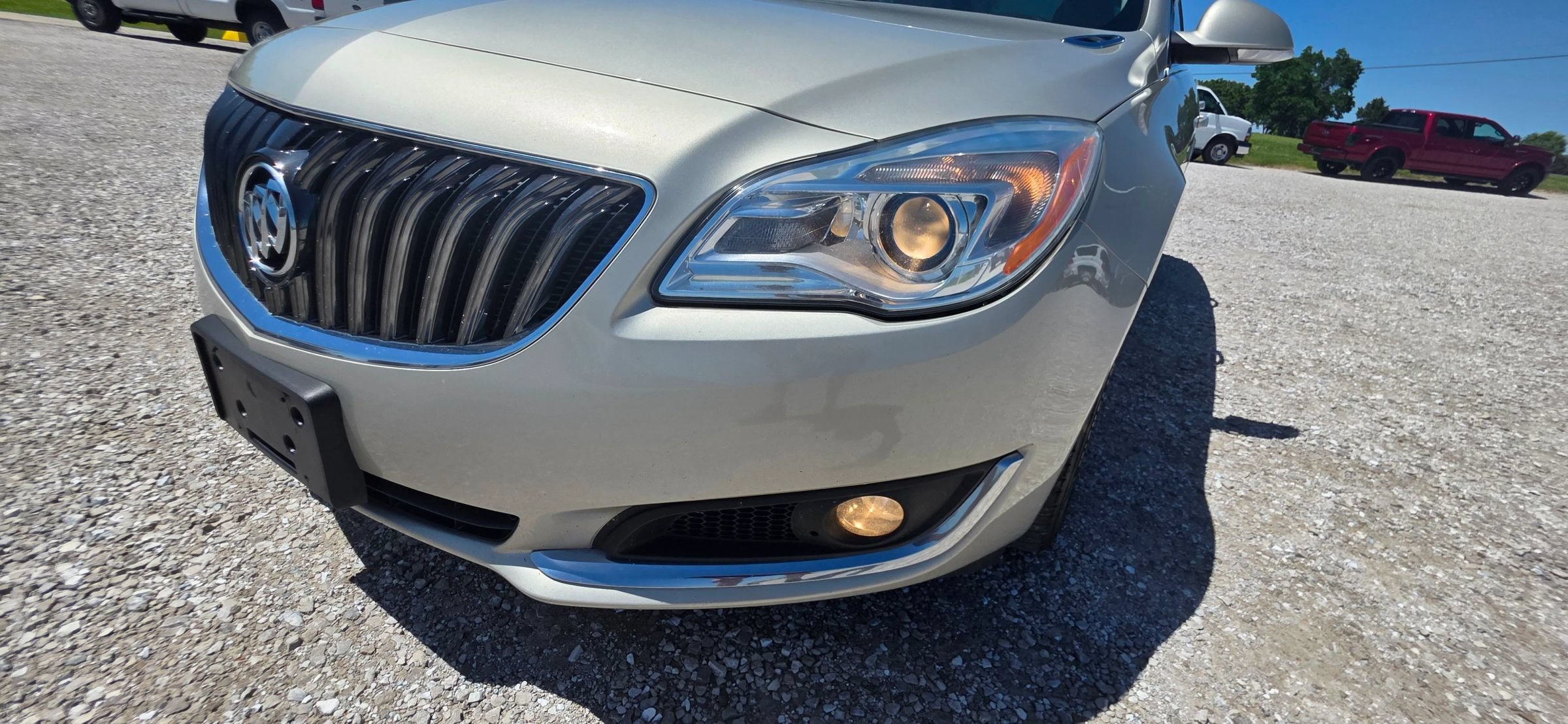 Used 2016 Buick Regal FWD image 23