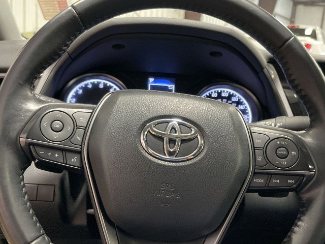 Used 2022 Toyota Camry SE w/ Convenience Package FWD image 16