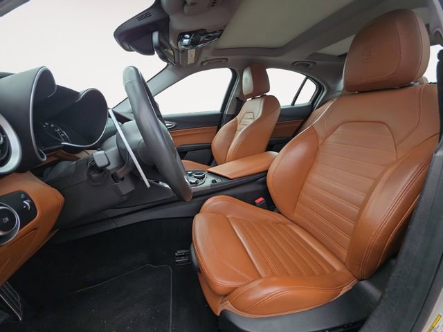 Used 2019 Alfa Romeo Giulia Ti Sport w/ Quick Order Package 22U Sport image 9