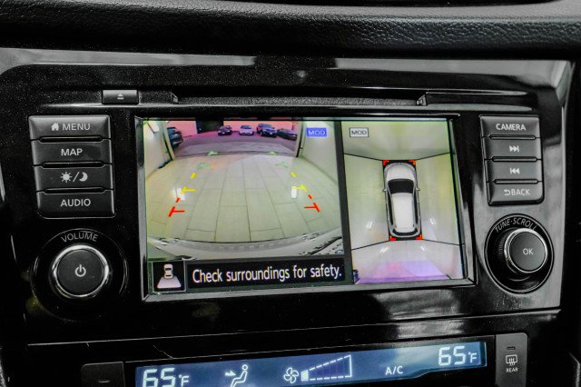 Used 2018 Nissan Rogue SL w/ Premium Package image 22