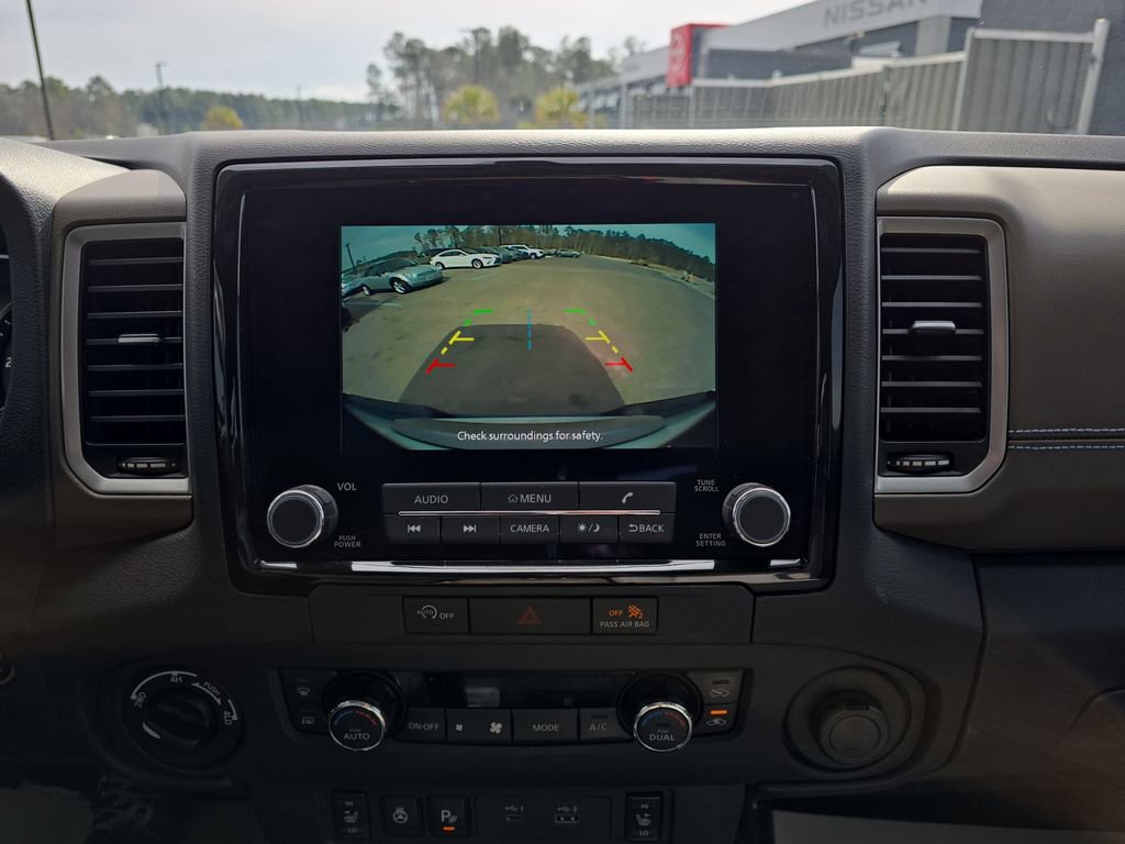Used 2024 Nissan Frontier SV w/ SV Convenience Package image 26