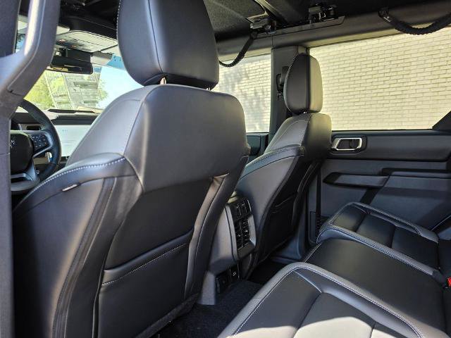 Certified 2025 Ford Bronco Outer Banks AWD/4WD image 36