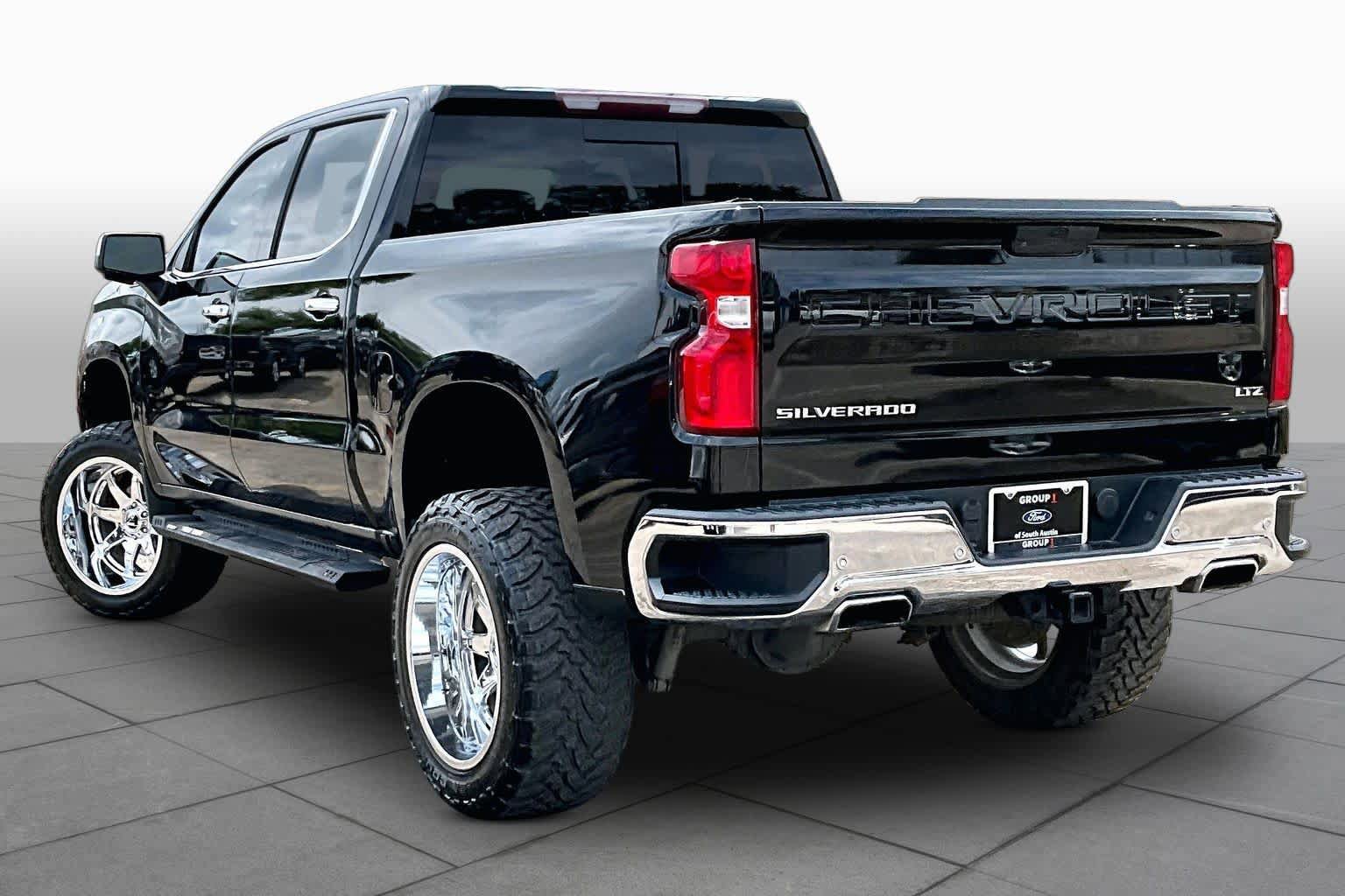 Used 2020 Chevrolet Silverado 1500 LTZ w/ LTZ Plus Package AWD/4WD image 16