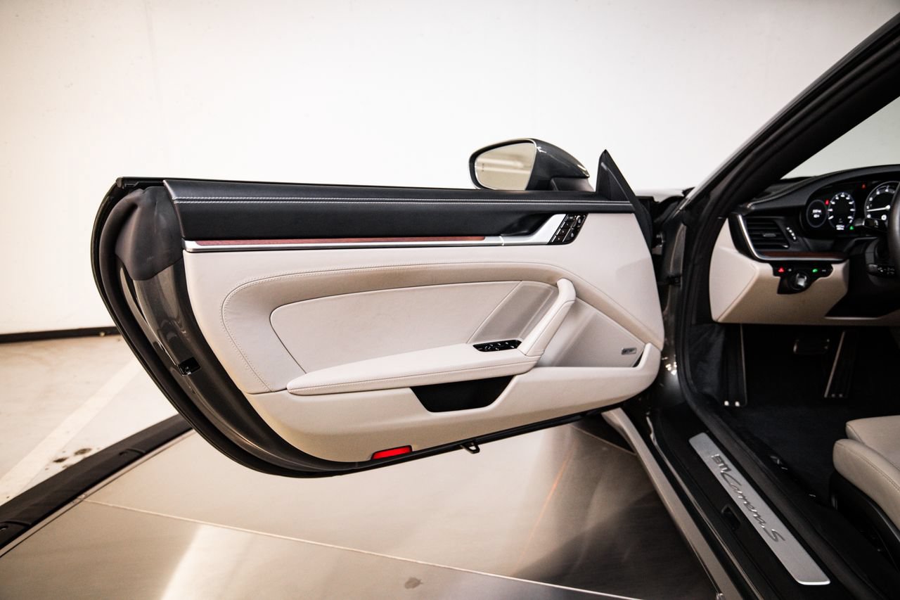 Certified 2020 Porsche 911 Carrera S RWD image 23