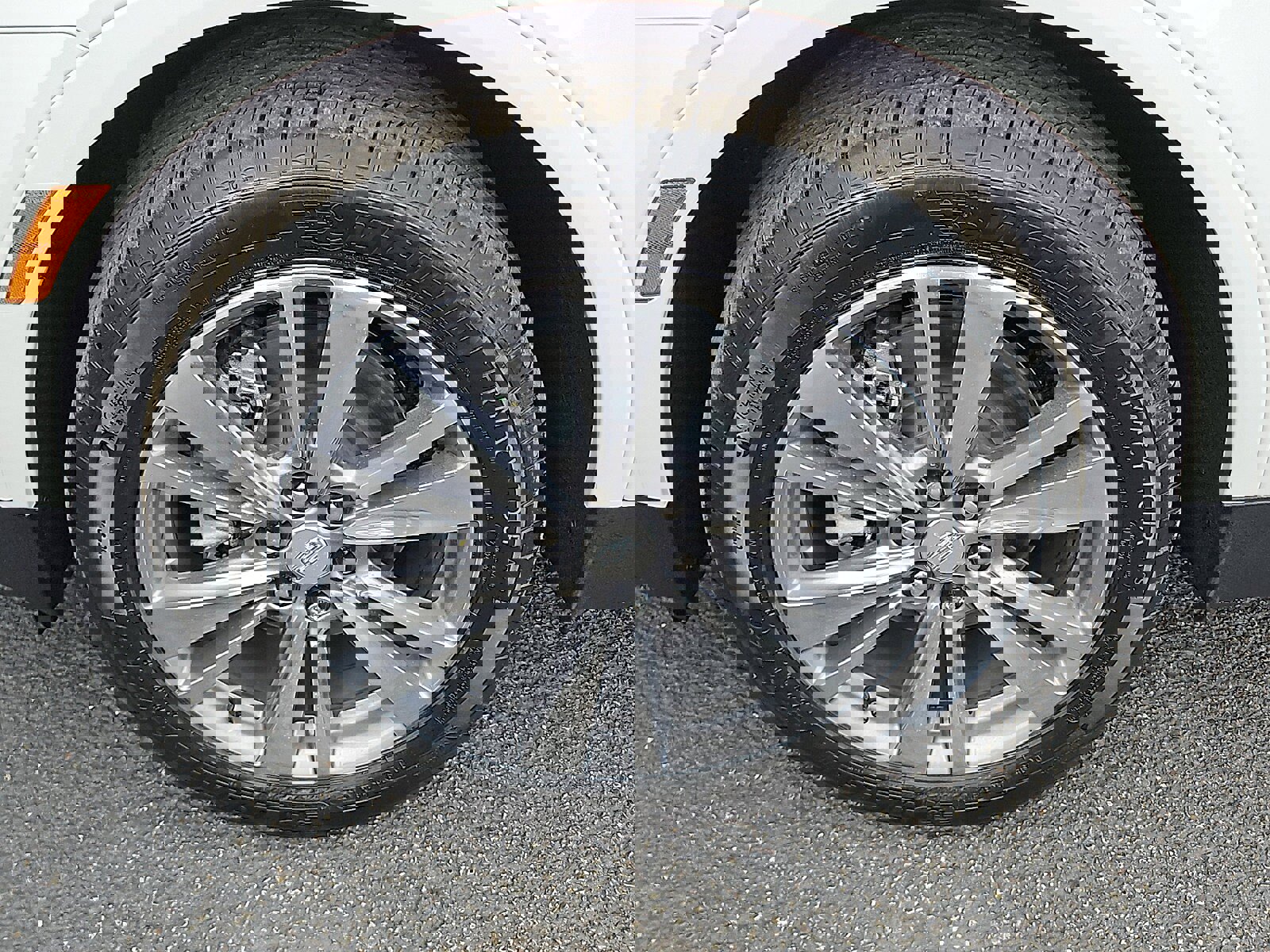 New 2026 Cadillac XT5 Premium Luxury w/ Driver Assist Package image 9