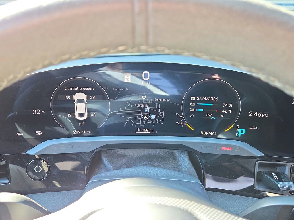 Certified 2024 Porsche Taycan GTS image 10