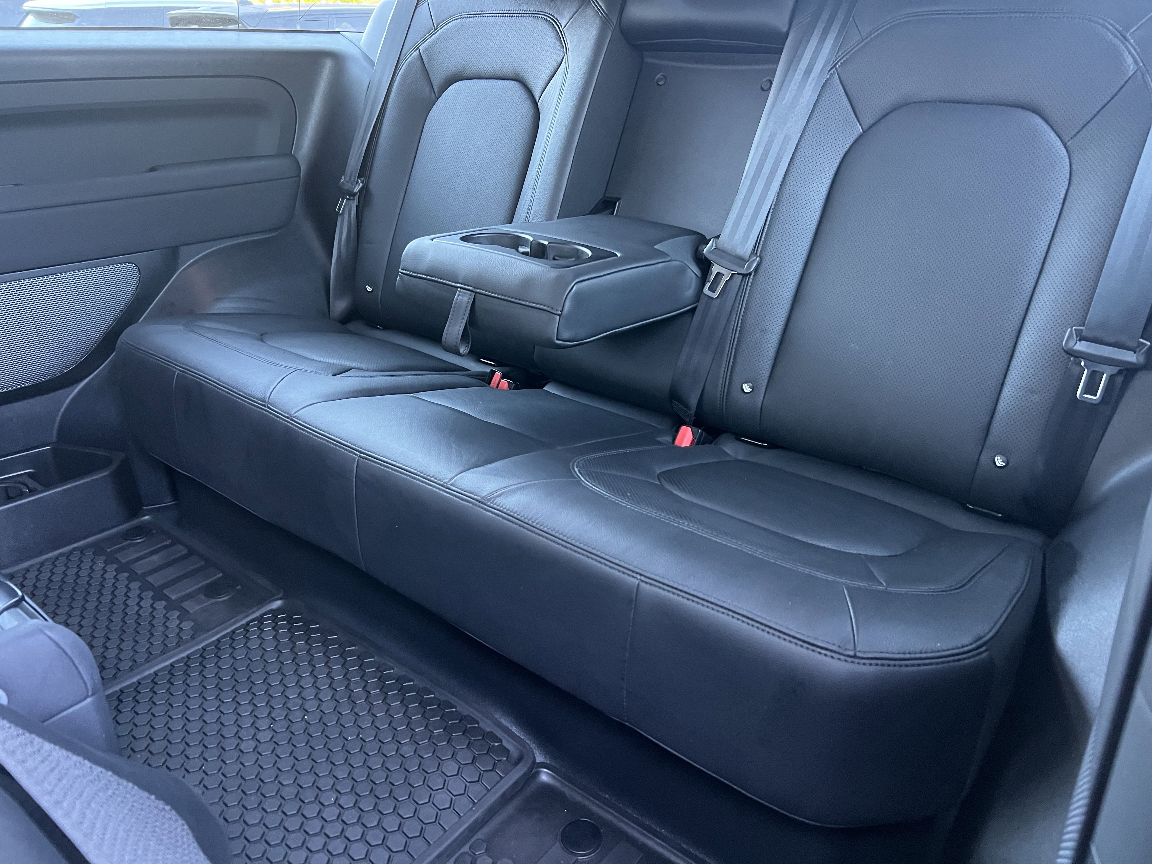 Certified 2023 Land Rover Defender 90 S image 30