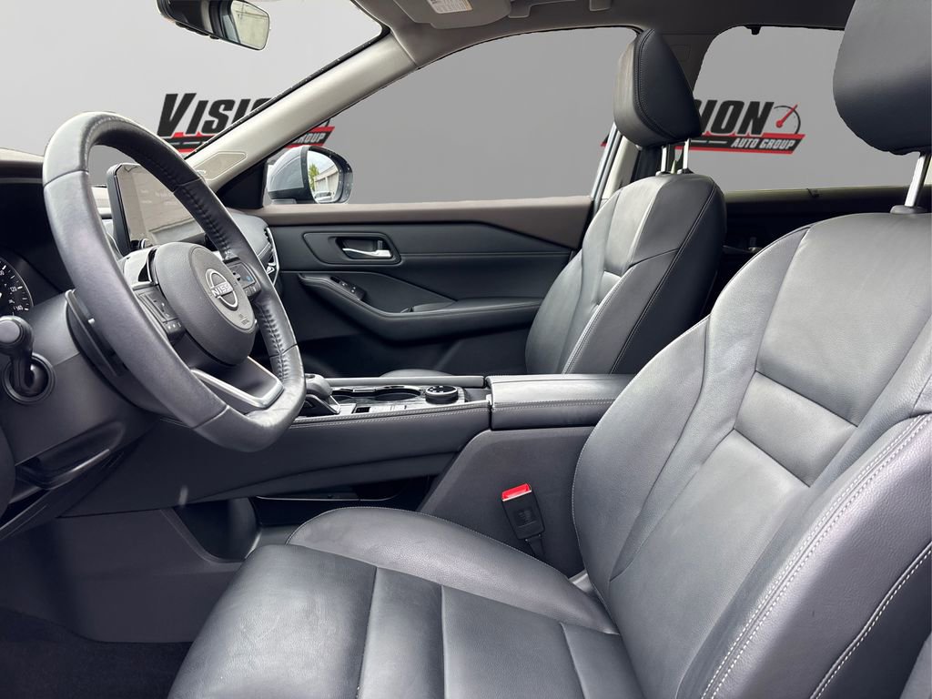 Used 2023 Nissan Rogue SL w/ SL Premium Package image 9