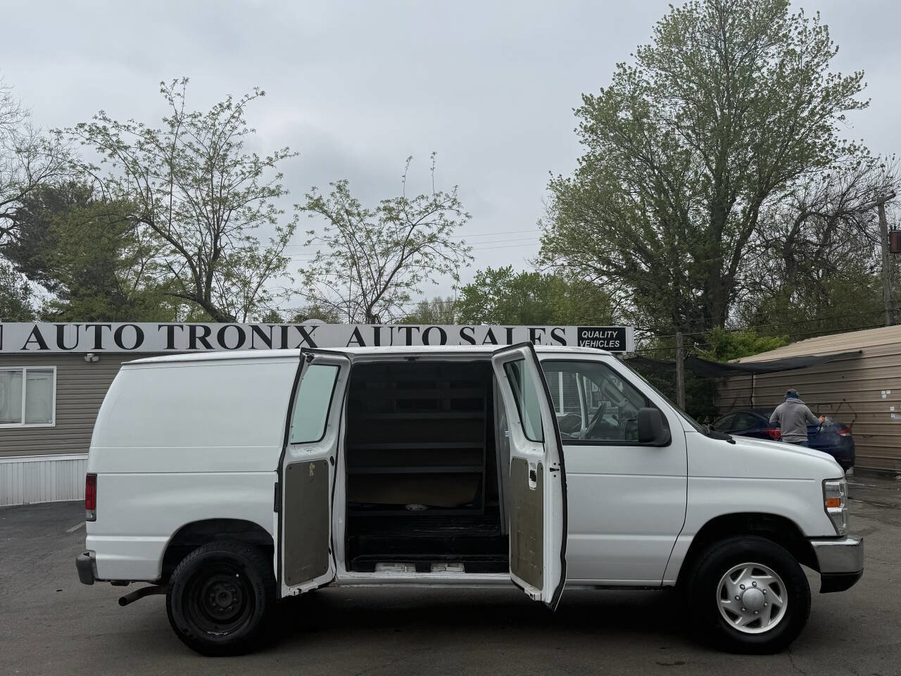 Used 2012 Ford E-250 and Econoline 250 w/ PWR Group RWD image 14