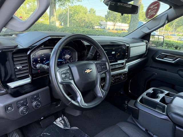 Used 2024 Chevrolet Silverado 1500 LT AWD/4WD image 13