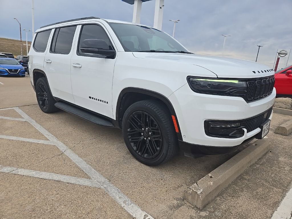 Used 2023 Jeep Wagoneer Series II image 2