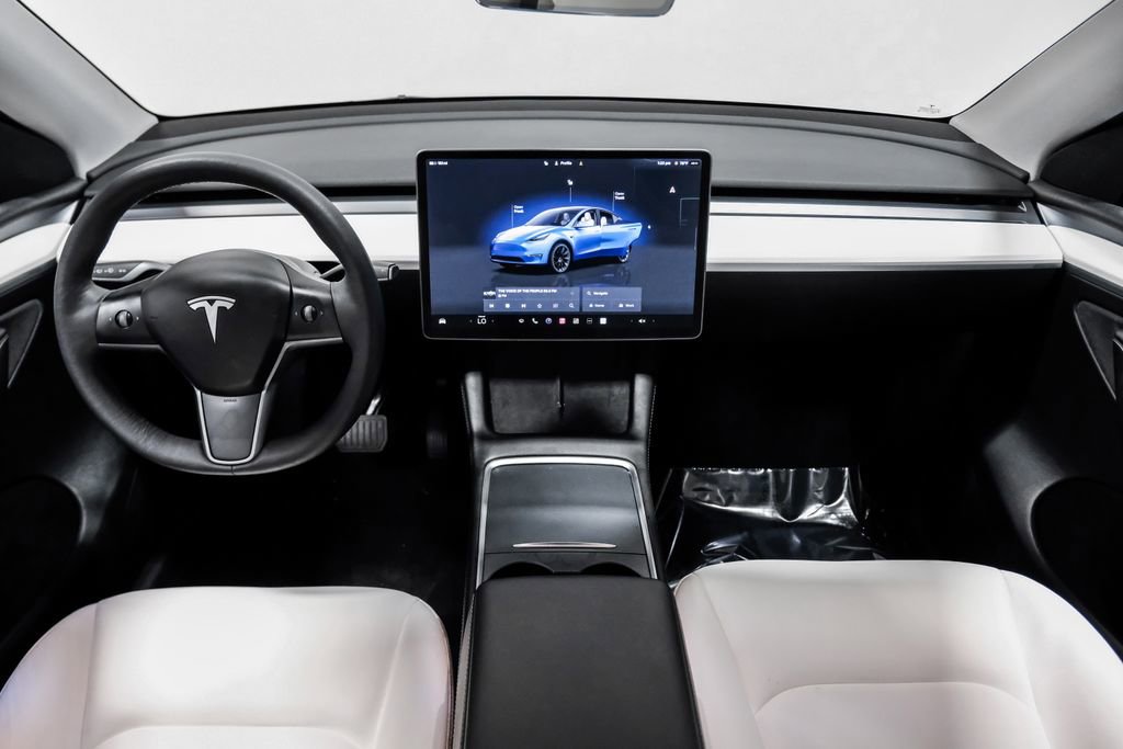 Used 2023 Tesla Model Y Long Range AWD/4WD image 16
