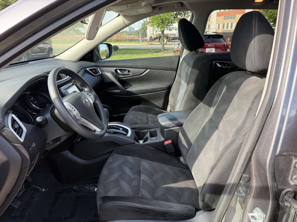 Used 2015 Nissan Rogue SV w/ SV Premium Package AWD/4WD image 14