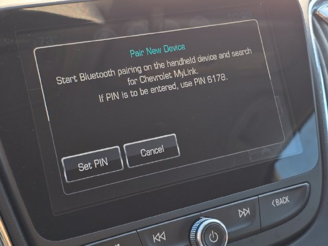 Used 2017 Chevrolet Malibu LT FWD image 8